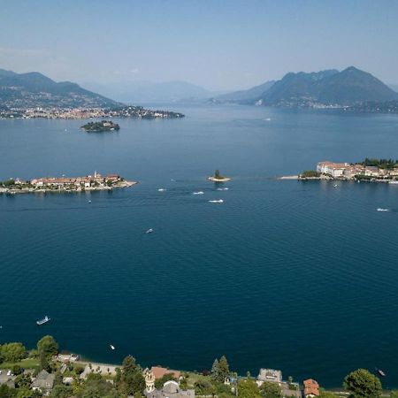 Stone On The Lake Baveno Bagian luar foto